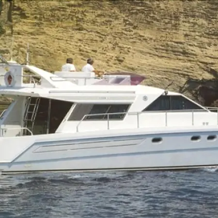 Yacht Πλωτό κατάλυμα *