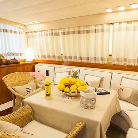 Yacht Πλωτό κατάλυμα